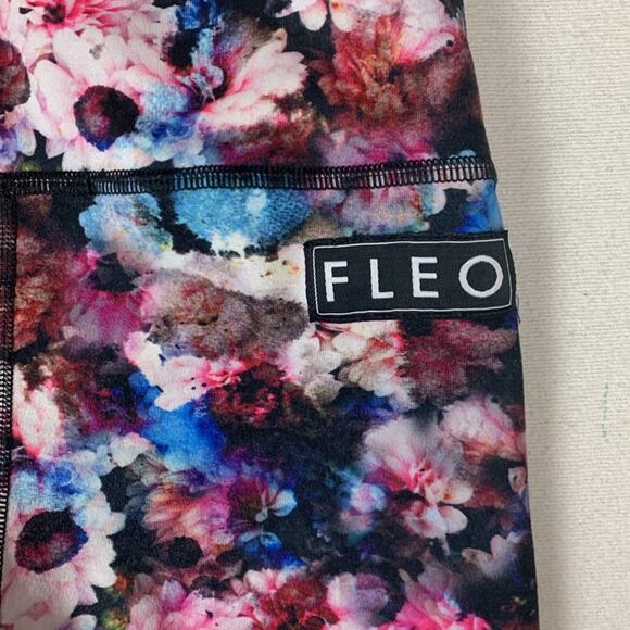 Fleo women's size small shorts lift athletic 3 in gym floral black Lulu athletic - Picture 7 of 7